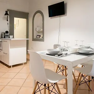 2 Next To A Market And Piazza Santa Croce - Homeunity , Florence Italie